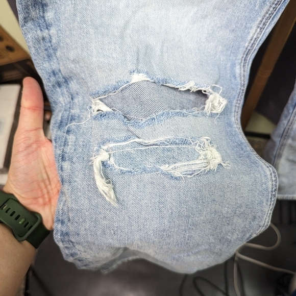 AE Patched Mom Straight Jeans Sz 8R - Picture 8 of 14